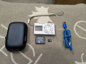 Samsung DualView DV150 16.1MP Digital Camera - White Fully Working Great Shape - Picture 1 of 20