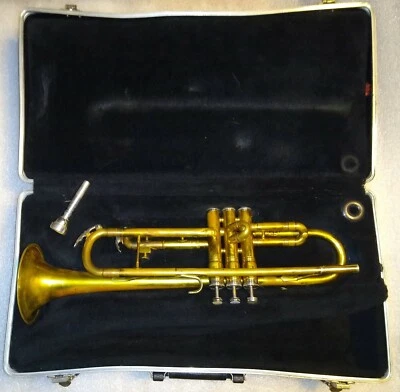 Trompeta King Tempo 600, EE. UU., con estuche y MP, buen estado Foto 1 de 4
