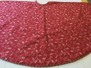 Christmas Tree Skirt Cranberry Red Gold Vines&Holly Leaves Rope Trim 49" Elegant - Picture 1 of 9