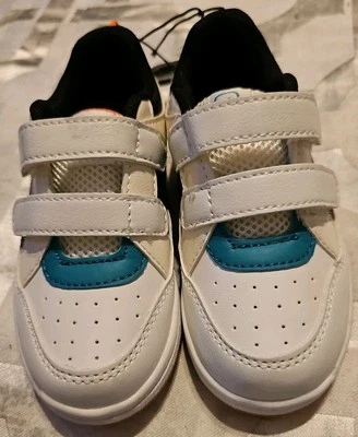 AND1 Tenis Niños Jóvenes Talla 9 Blanco Negro Turca Imitación Cuero Gancho y Lazo Sin Usar Foto 1 de 4