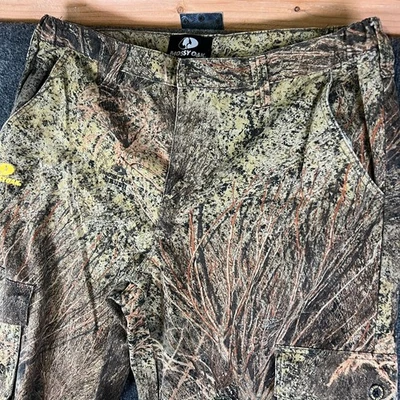 Mossy Oak Brush Cargo Hunting Pants Mens 39x31 Multicolor Cotton Camouflage - Image 1 of 4