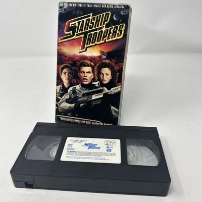 Starship Troopers 1998 VHS Casper Van Dien Paul Verhoeven Cult Sci-Fi Horror - Image 1 of 4