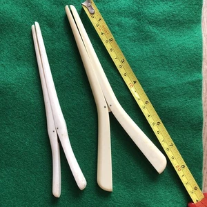 VINTAGE/ANTIQUE GLOVE STRETCHERS Bone or Horn? - Picture 1 of 7
