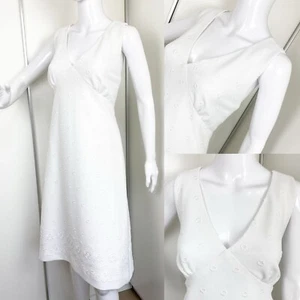 Vintage 1960s 1970s White Daisy Embroidered Mini Dress S (8) - Picture 1 of 14