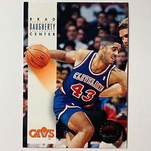1993 SkyBox #50 Brad Daugherty Cleveland Cavaliers Basketball Card Tc2