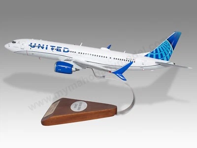 Avión de madera de escritorio Boeing 737 MAX 9 United Airlines nuevo modelo gran escala 1/100 Foto 1 de 4