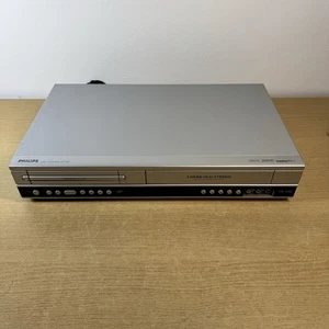 Philips DVP3350V Reproductor de DVD/Video VHS Cassette Grabadora Combo Sin Control Remoto - Imagen 1 de 11