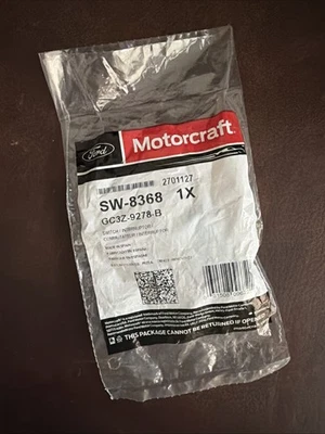 Engine Oil Pressure Sensor Ford SW8368 GC3Z9278B OEM MOTORCRAFT  Ford F150 F550 - Image 1 of 3