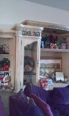 Entertainment center wall unit - Image 1 of 2