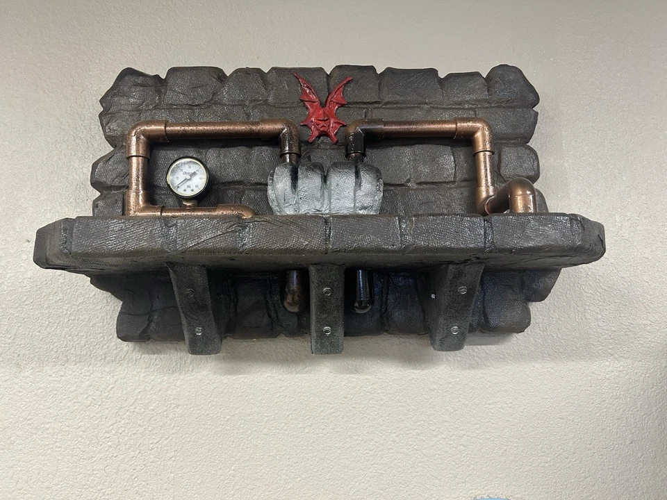 Masters of the Universe Wall Hanging Shelf/Diorama Horde Theme. - Image 1 of 4