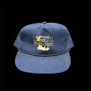 Balmoral Park Super Noche, Gorra de Béisbol, Azul, Ajustable, Logo Nuevo - Imagen 1 de 3