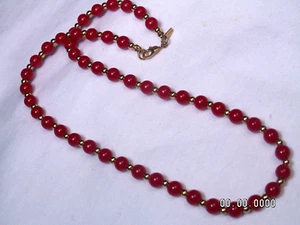 Vintage Monet Ton Doré & Rouge Lucite Perles Collier - Photo 1 sur 4