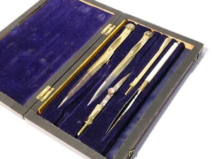 Antigua regla de madera con instrumentos de dibujo en caja de latón y acero inc. 6 pulgadas, faltan 3 - Imagen 1 de 12