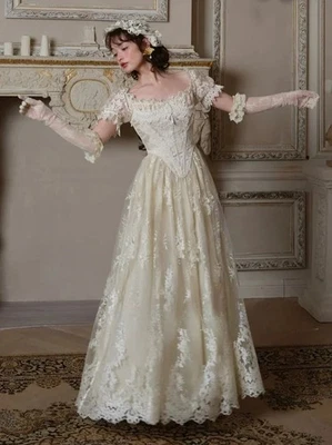  Elegante vestido de novia francés de encaje estilo princesa cuello corazón corpiño tul Foto 1 de 4