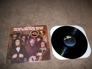Banded Together LP JE 36177 Johnny Cash / Willie Nelson / DAVID ALLAN COE VG++ - Picture 1 of 2
