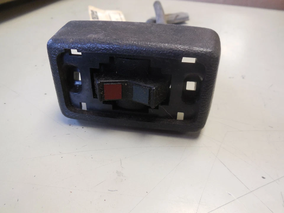 Interruptor de control trasero asiento lumbar Ford Ranger Bronco II 1984-1986 E4TZ nuevo de lote Foto 1 de 2