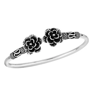 Brazalete brazalete balinés de plata de ley con extremo abierto oxidado camelia en flor - Imagen 1 de 5