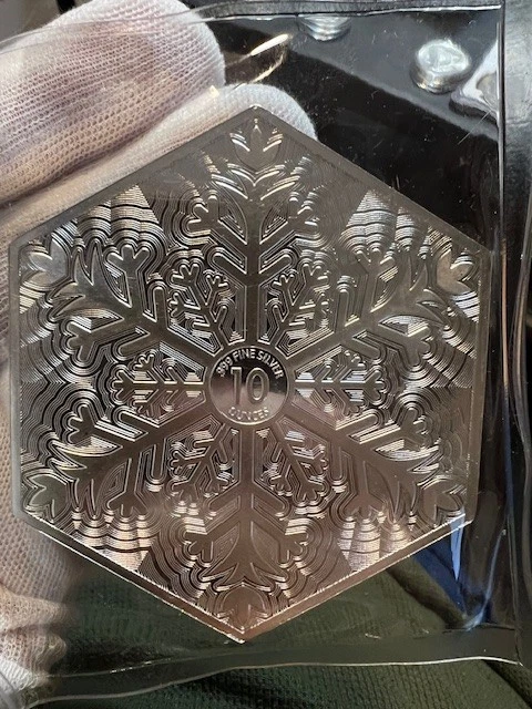Barra de plata Snowflake Hexagon 10 OZ 999, ¡en mano lista para enviar! Foto 1 de 3
