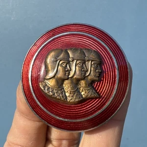 ✨ Barn Find ✨ 1930s Graham Enamel “Three Warriors” Radiator Emblem - Bild 1 von 14