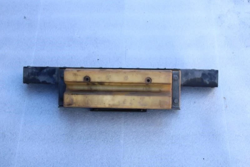 1975 1976 1977 1978 1979 1980 TRIUMPH SPITFIRE 1500 PARACHOQUES DELANTERO REFUERZO Foto 1 de 4