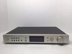 Sintonizador estéreo sintetizado digital Harman Kardon TU-915 - Imagen 1 de 11