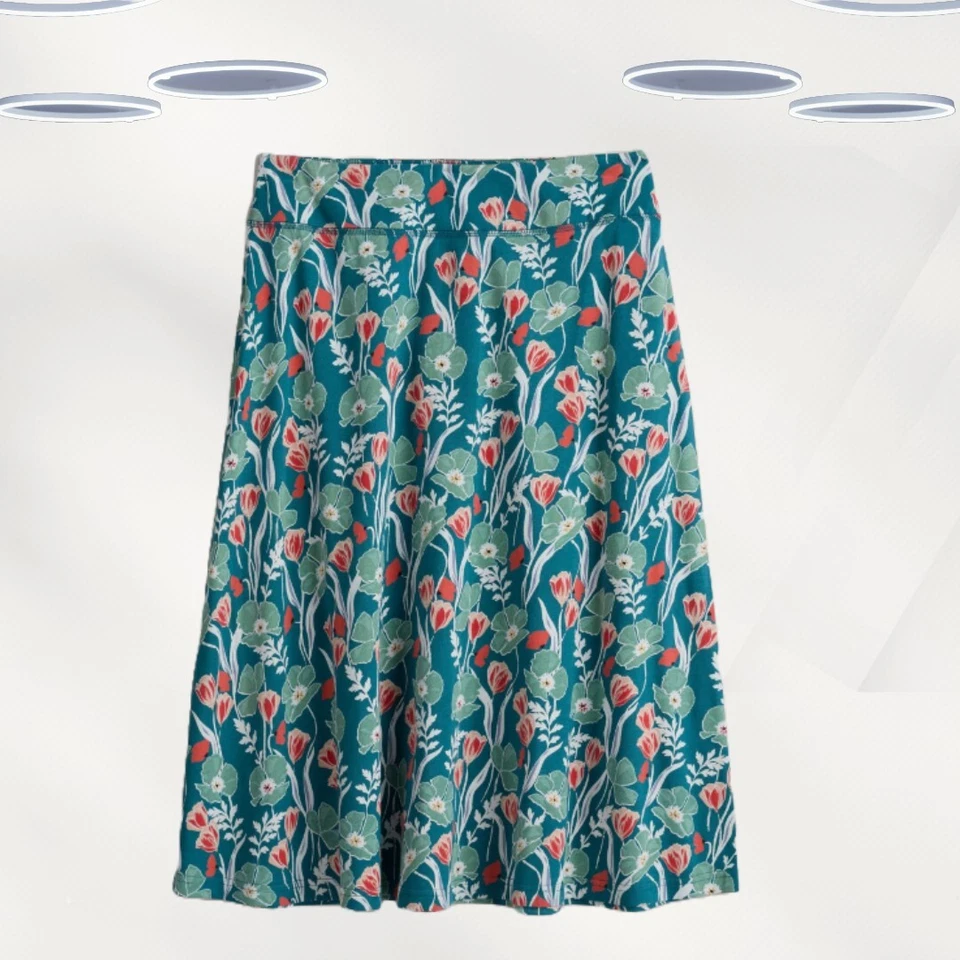 Ex Seasalt Women's A-line Jersey Skirt in Blue Floral (Defect) - Image 1 of 4