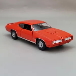 Pontiac GTO 1969 Diecast Model Car 1/34 - New In Box by Welly - Picture 1 of 7