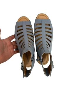 Comfort View Peep Toe Gladiator Sandals Faux Soft Blue Suede Side Zip Size 8M - Picture 1 of 8