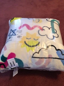 CRAYOLA X KOHL'S 2 PACK THROW PILLOWS 16 X16 , NEW. - Picture 1 of 2