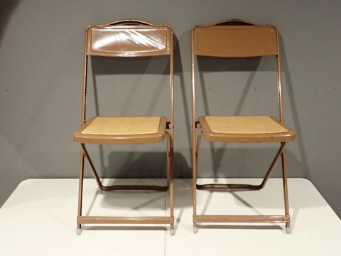 Pair of Vintage Hi-Bid Metal Folding Chairs #3 Cover