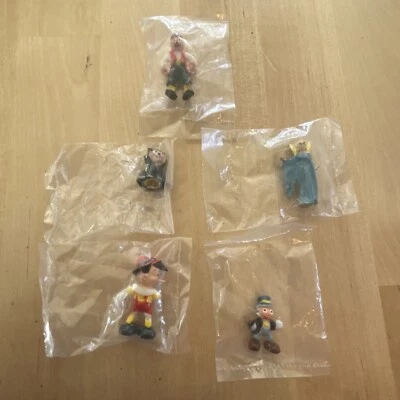 Lote De 5 Figuras De Colección Marx DisneyKins Disney Pinocho Nuevo En Paquete Pegatina Foto 1 de 4