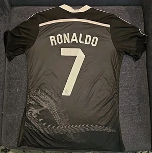 Ronaldo #7 Real Madrid Third Yamamoto Black Dragon Size M  2014/15 Arm Patches - Picture 1 of 10