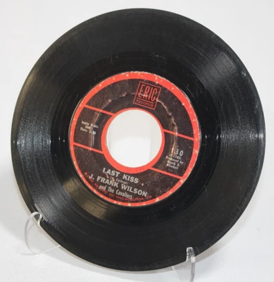 Frank Wilson & The Cavaliers – “Last Kiss” / “Hey Little One” – 45 RPM Vinyl – E — 第 1/2 张图片
