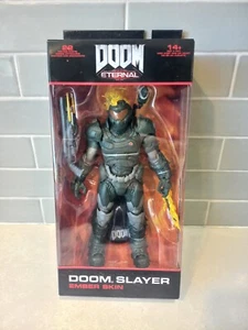 McFarlane Toys Doom Eternal 2022 DOOM SLAYER (Ember Skin) 7" Figure NEW Sealed - Foto 1 di 6
