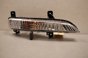 2013 2014 2015 2016 2017 CHEVROLET TRAVERSE RIGHT SIDE TURN SIGNAL LIGHT - Picture 1 of 10