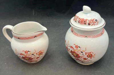 Wedgwood Kashmar 奶精和糖碗 - 红色、黑色和黄色花朵 — 第 1/4 张图片