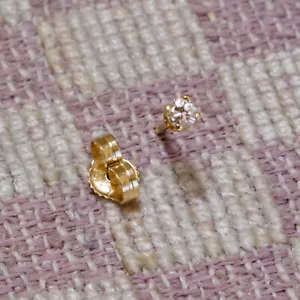 SINGLE 14K YELLOW GOLD .05 CARAT NATURAL SMALL DIAMOND STUD EARRING ONE ONLY - Picture 1 of 7