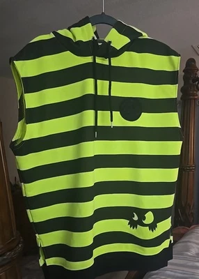 Sudadera con capucha grande parche a rayas monstruo negro y amarillo McQ Alexander McQueen Foto 1 de 3