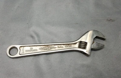 Diamond Co 6" Llave Media Luna Ajustable - "SIN MARTILLAR", "SIN EXTENSIONES" Foto 1 de 2