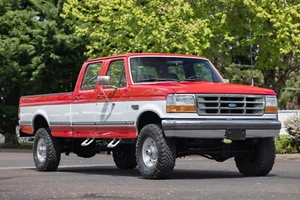 1995 Ford F-350 XLT 4x4 5-Speed Manual Rare Color! Super Low Miles! - Picture 1 of 14