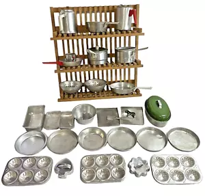 Piatti gioco bambini vintage pentole alluminio padelle biscotti bundt muffin pie lotto 33 - Foto 1 di 10