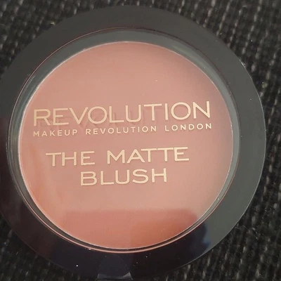 Nuevo Makeup Revolution Rubor Mate Fusion Foto 1 de 3