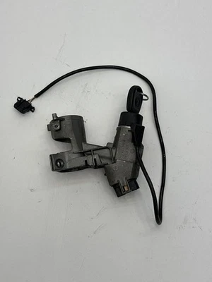 Volkswagen Multivan T4 2000 Diesel Ignition barrel lock 701905851A MUS17836 - Image 1 of 4