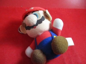 Mario - Super Mario World Nintendo Super Famicom Plush Keychain Banpresto 1996 - Picture 1 of 6