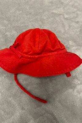 Infant Gap hat up to 7 lbs - Image 1 of 2