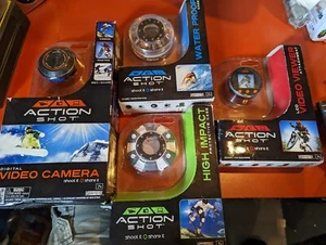NEW Jakks Pacific Action Shot Digital Video Camera, Viewer & 2 High Impact Cases - Picture 1 of 6