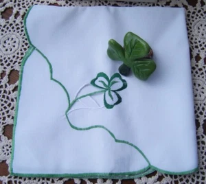 Clover Shamrock Green White Embroidered Napkin and Ring Holder - Picture 1 of 1