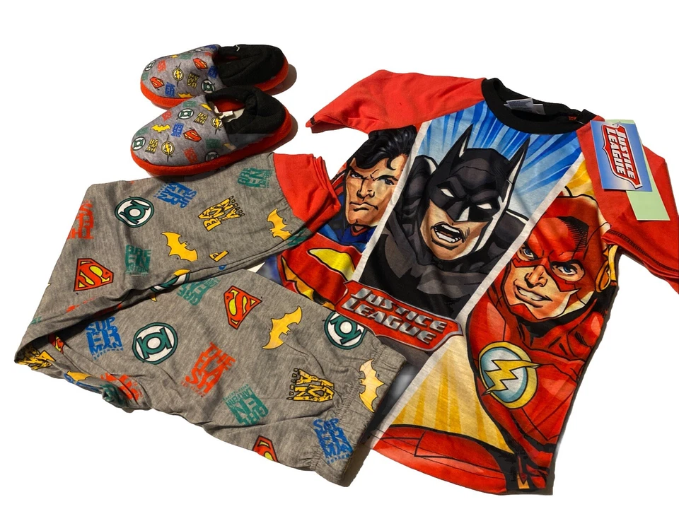 Pijama y pantuflas Justice League Flash Batman Superman para niño talla 8 Foto 1 de 4