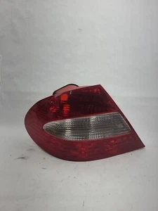 +H942 W209 MERCEDES 2006-09 CLK REAR LEFT DRIVER SIDE TAILLIGHT TAIL LIGHT LAMP - Picture 1 of 6