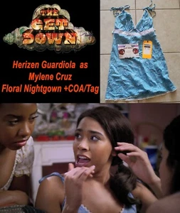 The Get Down: Herizen Guardiola Nightgown with Tag/Studio COA - Picture 1 of 8